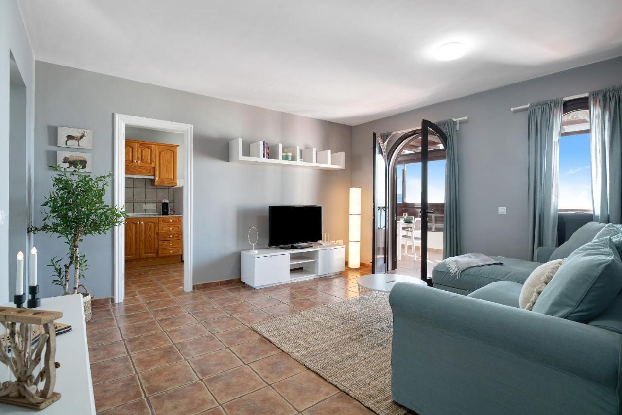 Apartamentos La Estrella III プラヤ・ブランカ エクステリア 写真